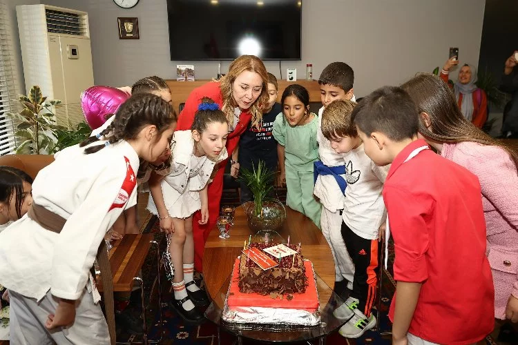 Başkan Nilüfer Çınarlı Mutlu: Çocukların ayrımcılığa uğramadığı bir Konak için çalışıyoruz