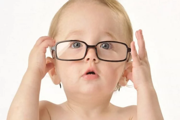 Bebeklerde görme kaybı nasıl önlenebilir?
