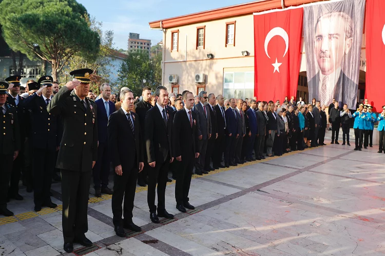 Mustafa Kemal Atatürk, vefatının 85. yıl dönümünde Bergama’da anıldı