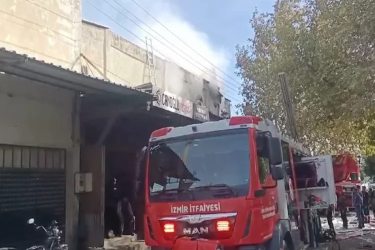 Bergama’da iş yerinde yangın çıktı