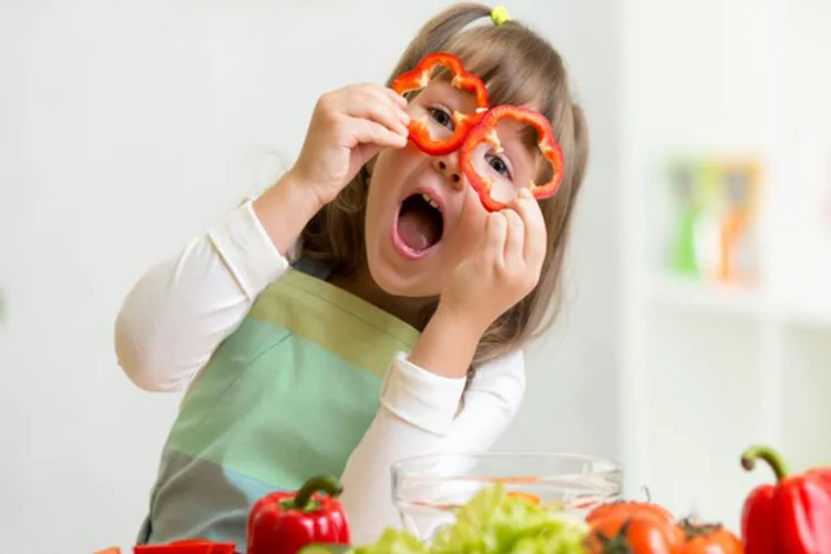 Okula gidecek çocuklar için eğlenceli beslenme önerileri