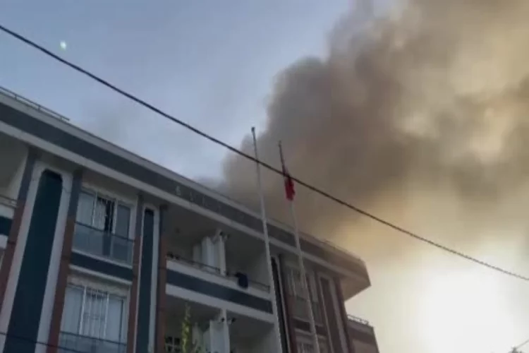 İstanbul'da yaşlı bakım evinde feci yangın
