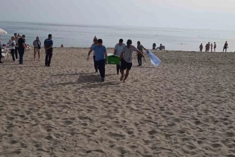 Bir turist Alanya sahilde ölü bulundu