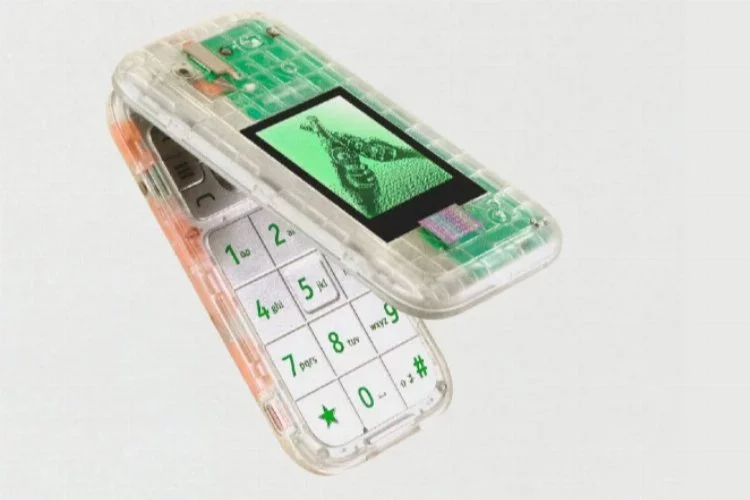 Bira markası Heineken, telefon üretti! Sadece arama ve SMS özelliği var! Nostaljik dokunuşu yılan oyunu…