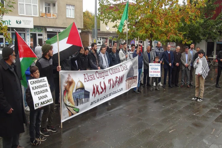 Bitlis Ahlat'ta İsrail'in saldırıları protesto edildi
