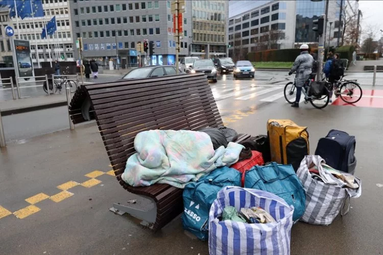 Brüksel'de evsizlik sorunu bitmiyor: Yardım kuruluşları grevde