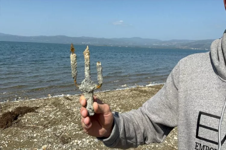 İznik Gölü'nde mızrak ucu bulundu