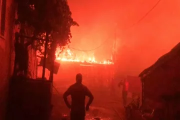 Çanakkale'de yangın yayılıyor: Boşaltılan köy sayısı 9'a yükseldi