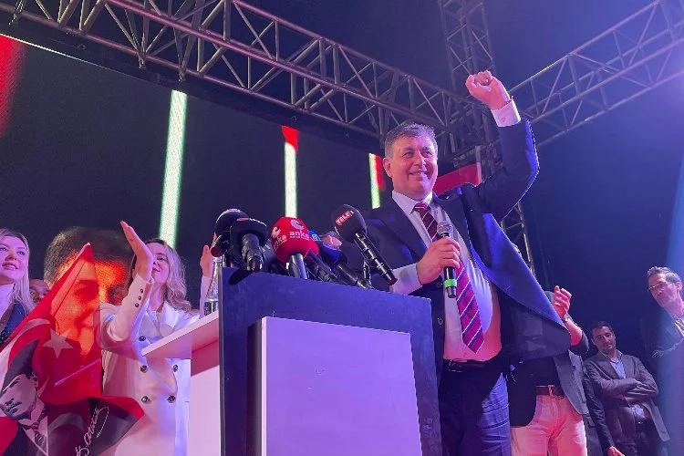 Cemil Tugay zafer kutlamasında ‘Kazandık’ dedi: Erdoğan’ın cümlesiyle seslendi