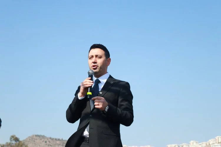 CHP Bayraklı Belediye Başkan adayı Önal: Bizler hizmet için yarışmaya adayız