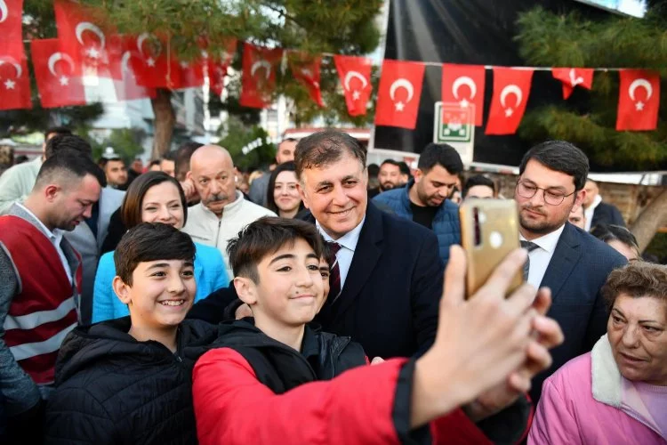 CHP İzmir Büyükşehir adayı Tugay: İyilikleri çoğaltalım ki dünya herkes için yaşanılabilir bir yer olsun