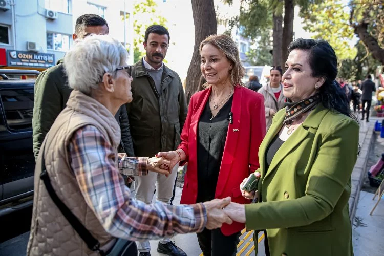 CHP Konak Belediye Başkan Adayı Nilüfer Çınarlı Mutlu, seçim çalışmalarına hız kesmeden devam ediyor