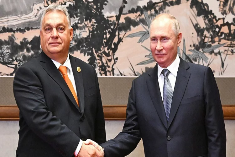 Macaristan Başbakanı Orban, Putin ile Çin'de bir araya geldi