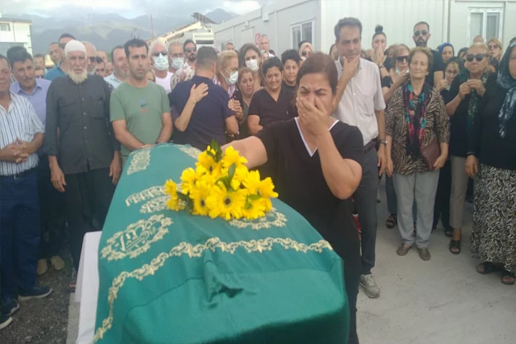 Covid-19 bir can daha aldı: Başhekim Ersin Mahmutluoğlu hayatını kaybetti