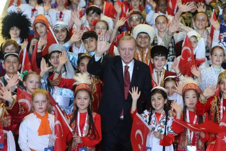  Cumhurbaşkanı Erdoğan, Beştepe'de çocukları kabul etti