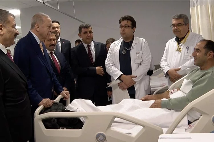 Cumhurbaşkanı Erdoğan'dan Hatay ve İskenderun'daki hastanelere ziyaret