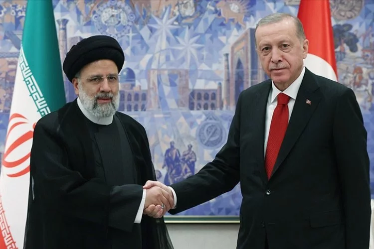 Cumhurbaşkanı Recep Tayyip Erdoğan, İran Cumhurbaşkanı ile telefonda görüştü