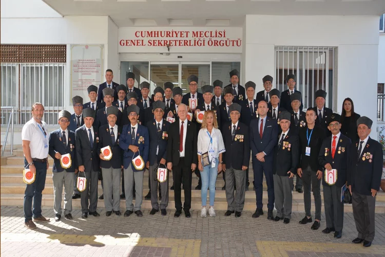 İzmir Büyükşehir Belediyesi, Kıbrıs gazileri için gezi düzenledi