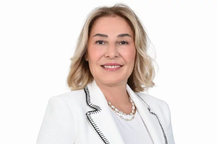 DEVA Partisi'nin İzmir Büyükşehir Belediye Başkan adayı Serap Karaosmanoğlu oldu