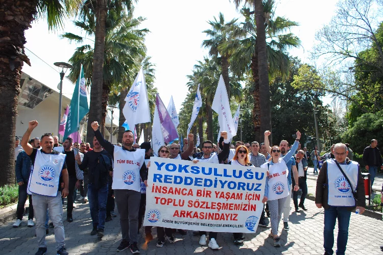 İzmir Büyükşehir çalışanları iş bıraktı 