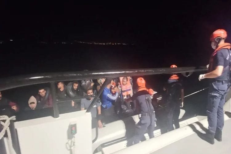 Didim açıklarında 65 düzensiz göçmen yakalandı