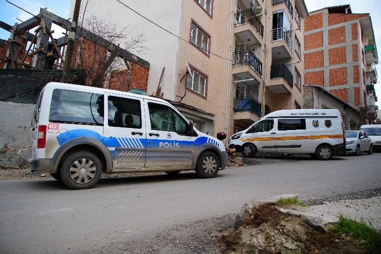 Edirne’de bir genç 7’nci kattan düştü