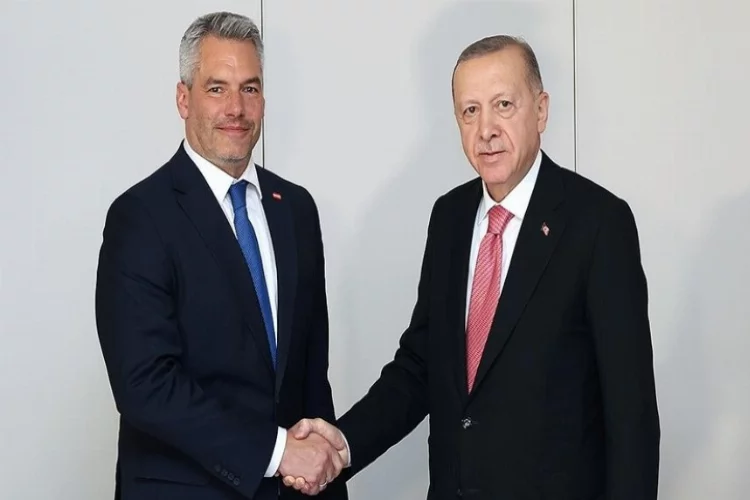 Avusturya Başbakanı'ndan Cumhurbaşkanı Erdoğan'a tebrik