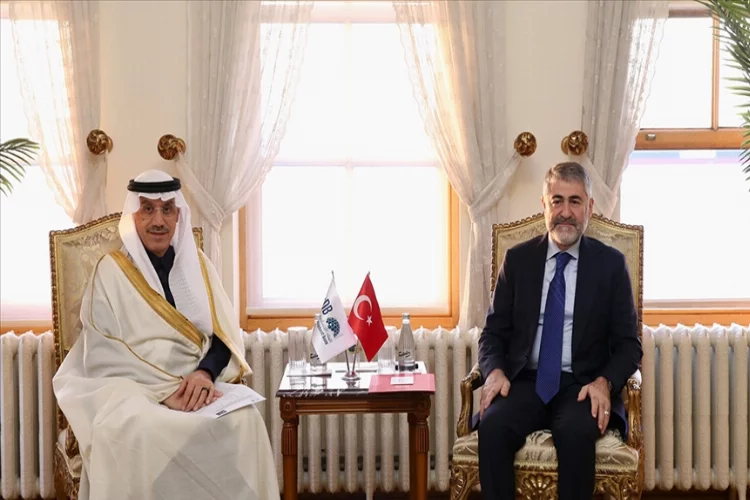 Bakan Nebati, İslam Kalkınma Bankası Başkanı Muhammed Al Jasser ile görüştü