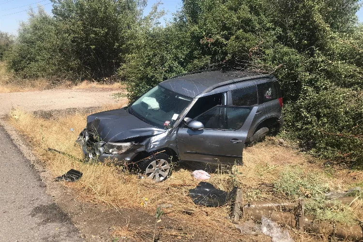 Elazığ’da feci kaza! Otomobil şarampole uçtu