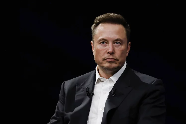 Elon Musk kararını verdi: X yine değişiyor