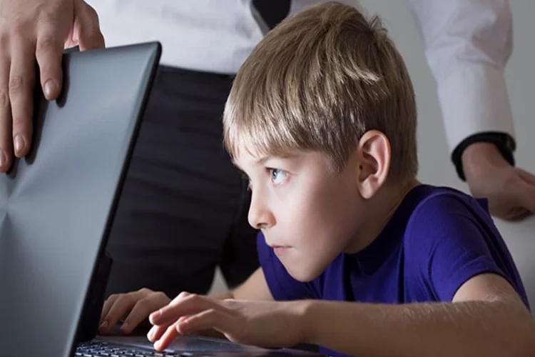 Çocuklar teknoloji bağımlılığından nasıl uzak tutulur?