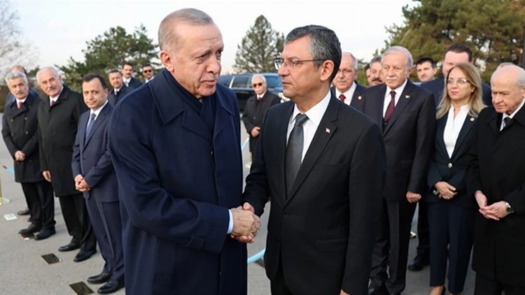 cumhurbaşkanı erdoğan özgür özel