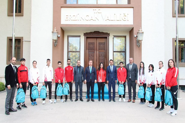 Erzincan Valisi sporcularla bir araya geldi