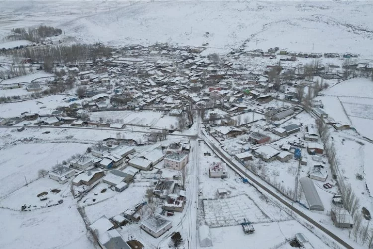 Erzurum'da kış mevsimi zorlu bir yaşamı beraberinde getiriyor