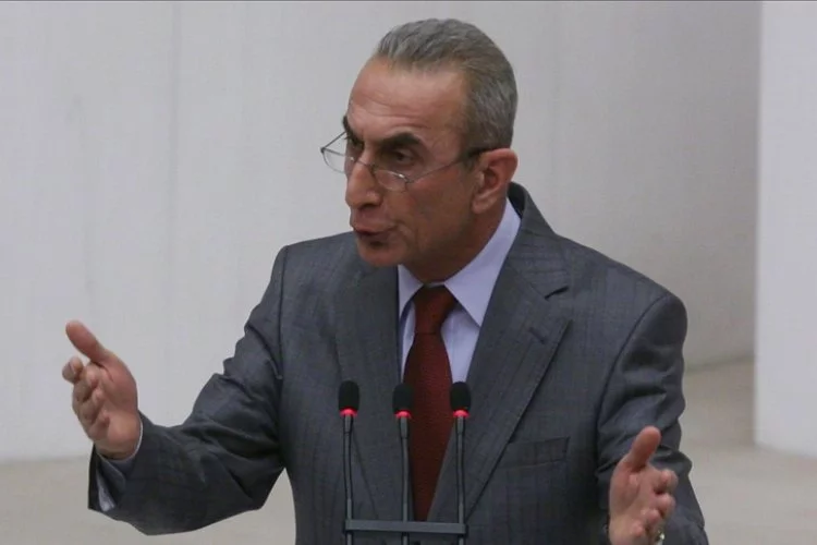 Eski Devlet Bakanlarından Bekir Aksoy hayatını kaybetti