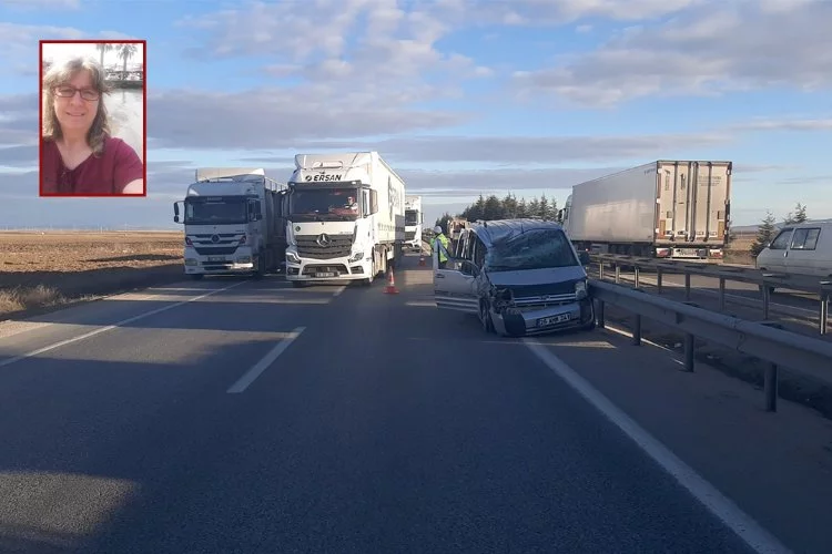 Eskişehir’de feci kaza: Seyir halindeki kamyonet, tankere arkadan çarptı