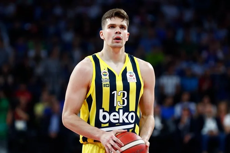 Fenerbahçeli basketbolcu Tarık Biberovic kimdir?