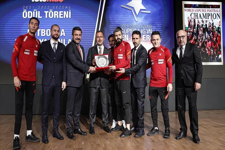 Futbolda Tarih Yazanlar Ödülü, Ampute Milli Takımı'na verildi