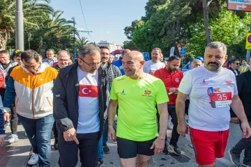 Maraton İzmir yoğun ilgi gördü