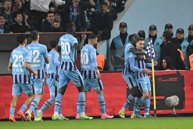 Futbolseverlerin gözü bu haberde: Fatih Karagümrük - Trabzonspor maçı ne zaman ve saat kaçta?