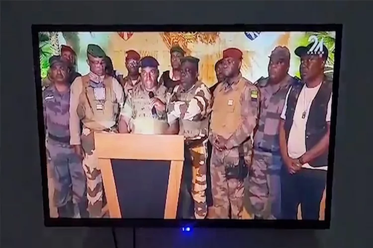 Gabon’da darbe! Ordu yönetime el koydu