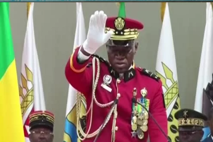 Gabon’da General Nguema geçici devlet başkanı olarak yemin etti