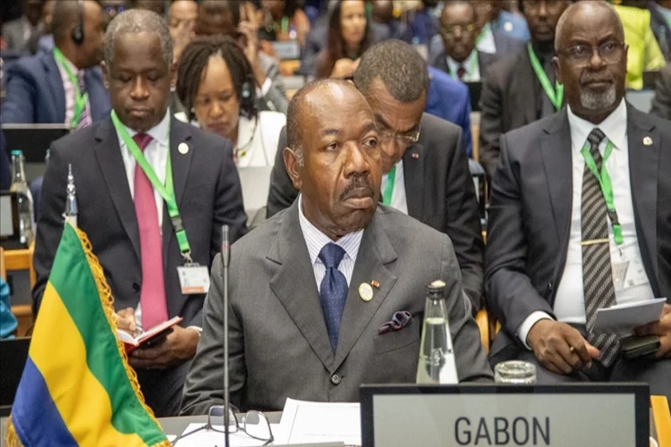 Gabon'da alıkonulan Cumhurbaşkanı Ali Bongo dünyadan yardım istedi