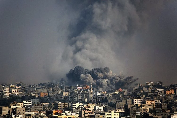 Gazze'de can kaybı 30 bin 960'a yükseldi