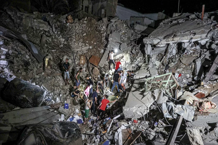Gazze'de sivillerin sığındığı kilise saldırısında can kaybı 8'e yükseldi  