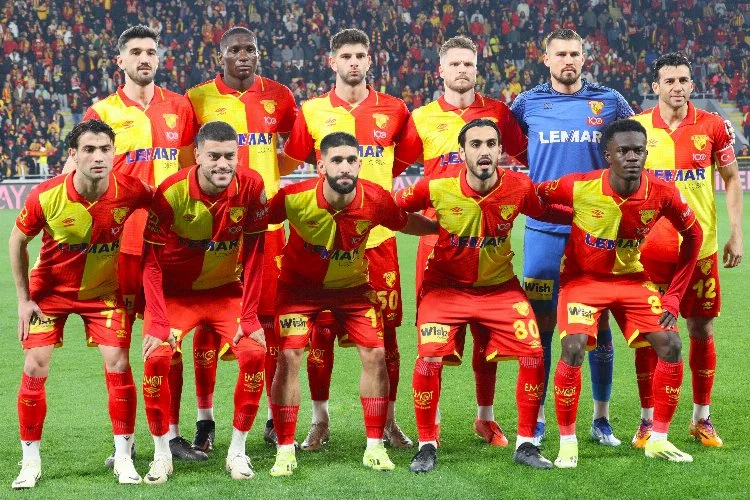 Göztepe  - Manisa Fk karşılaşmasında golsüz beraberlik