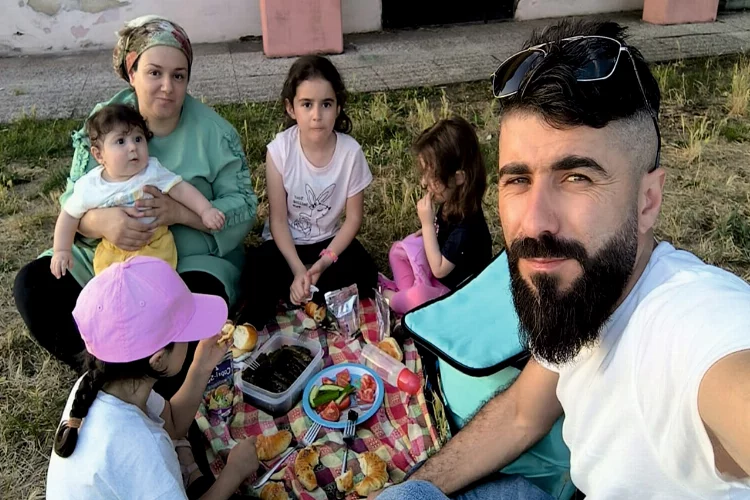 Yunanistan’da hapse atılan aile yardım bekliyor