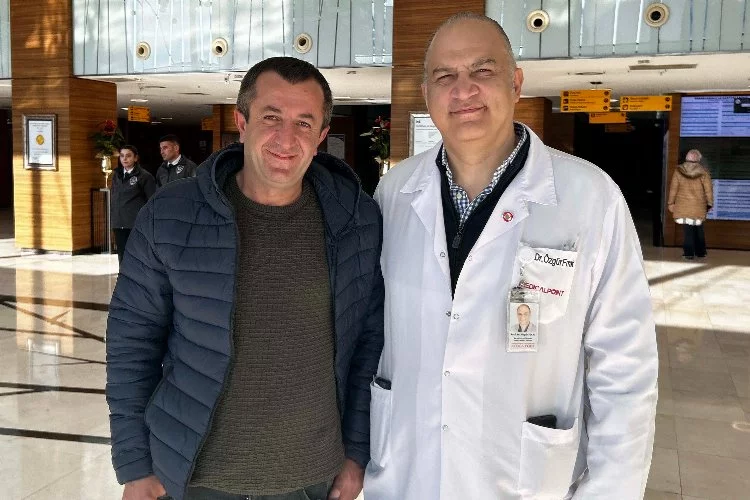 Gürcü hasta İzmir'de robotik cerrahi ile iyileşti