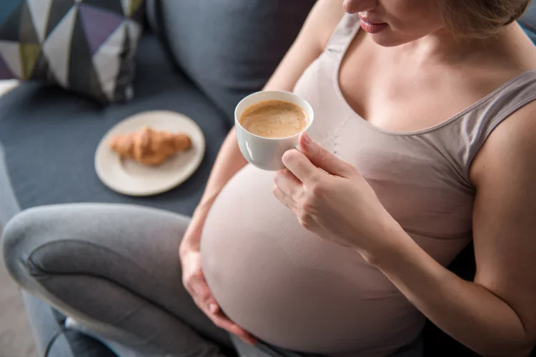 Hamile kadınlar kahve içebilir mi?