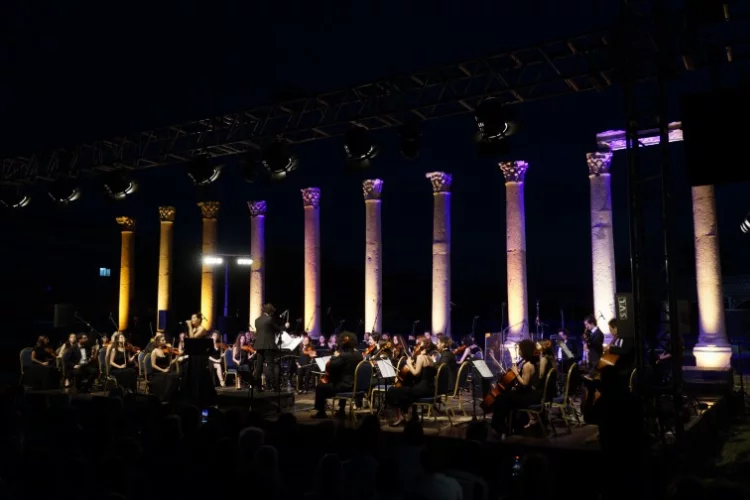 Hatay Akademi Orkestrası ve Korosu'ndan unutulmaz konser